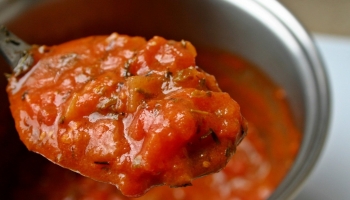  Leichte Tomatensoße: Kalorienarmes Rezept